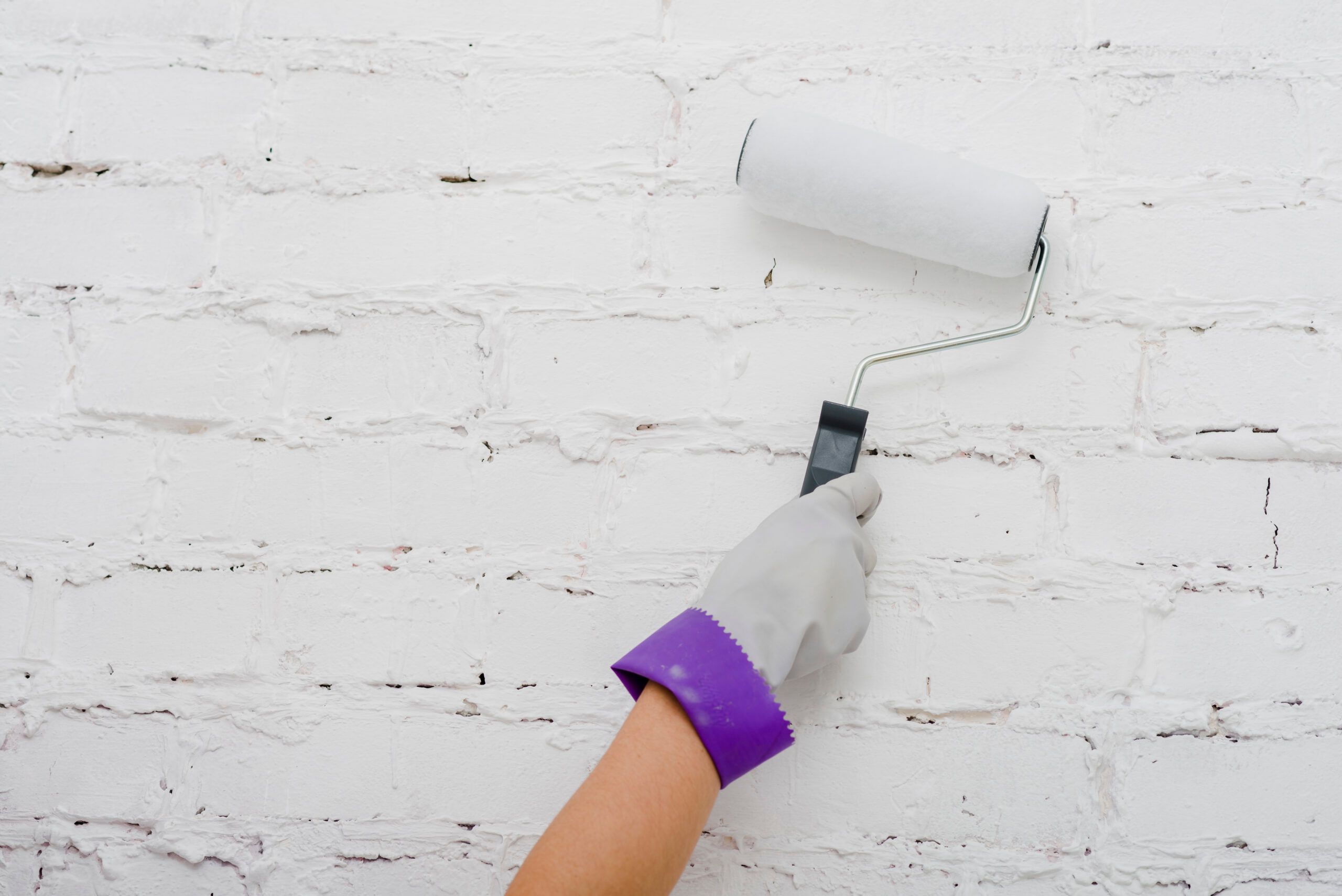 Limewash vs Whitewash: Choosing the Right Finish for Your Home
